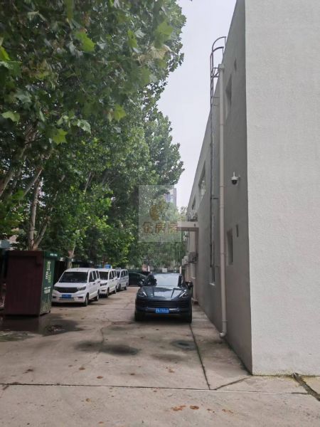 青年路西里4号院2号楼独栋
